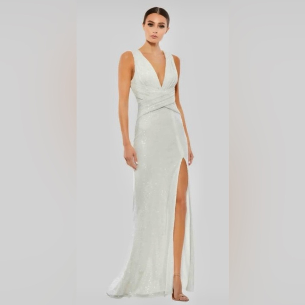 *SPRING SALE* NWT IEENA For MAC DUGGAL SZ 4 WHITE V Neck Sequin Wrap Gown #26598